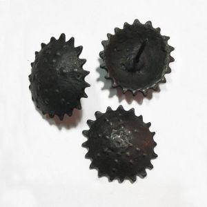 El Yapımı Eskitme Pirinç Yuvarlak Dövme Kabara 10 Adet Çap 4,7cm.