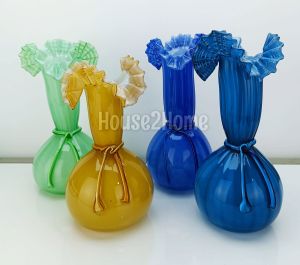 House2home El Yapımı Opalin Papyon Vazo Yeşil
