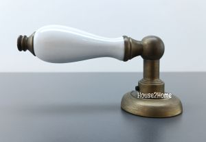 House2home El Yapımı Pirinç Porselen Rozetli Kapı Kolu Takımı