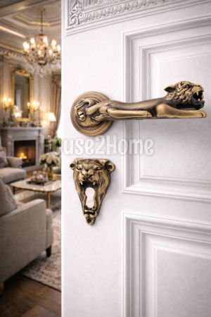 House2home El Yapımı Pirinç Aslan Rozetli Kapı Kolu Takımı